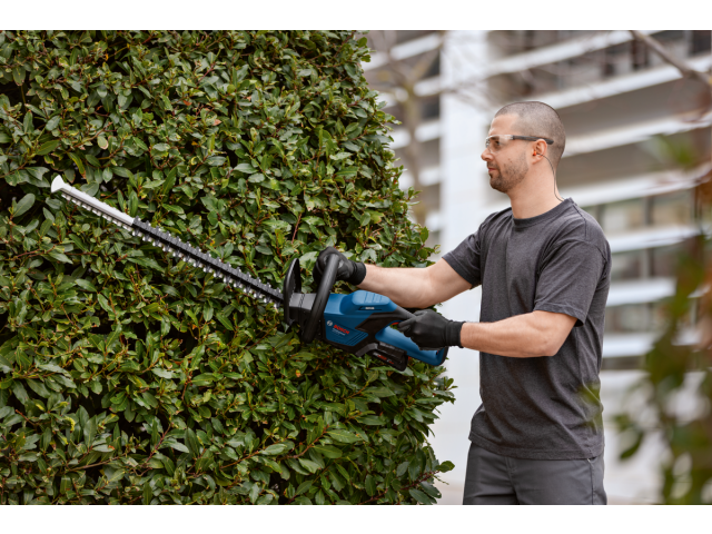 Akumulatorske škarje za živo mejo Bosch GHE 18V-60, 06008C9001